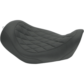 MUSTANG WIDE TRIPPER SOLO SEAT 06-17 HARLEY DAVIDSON DYNA - The Speed Shop Canada