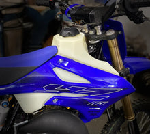 Load image into Gallery viewer, Fuel Tank Natural 2.2 Gal