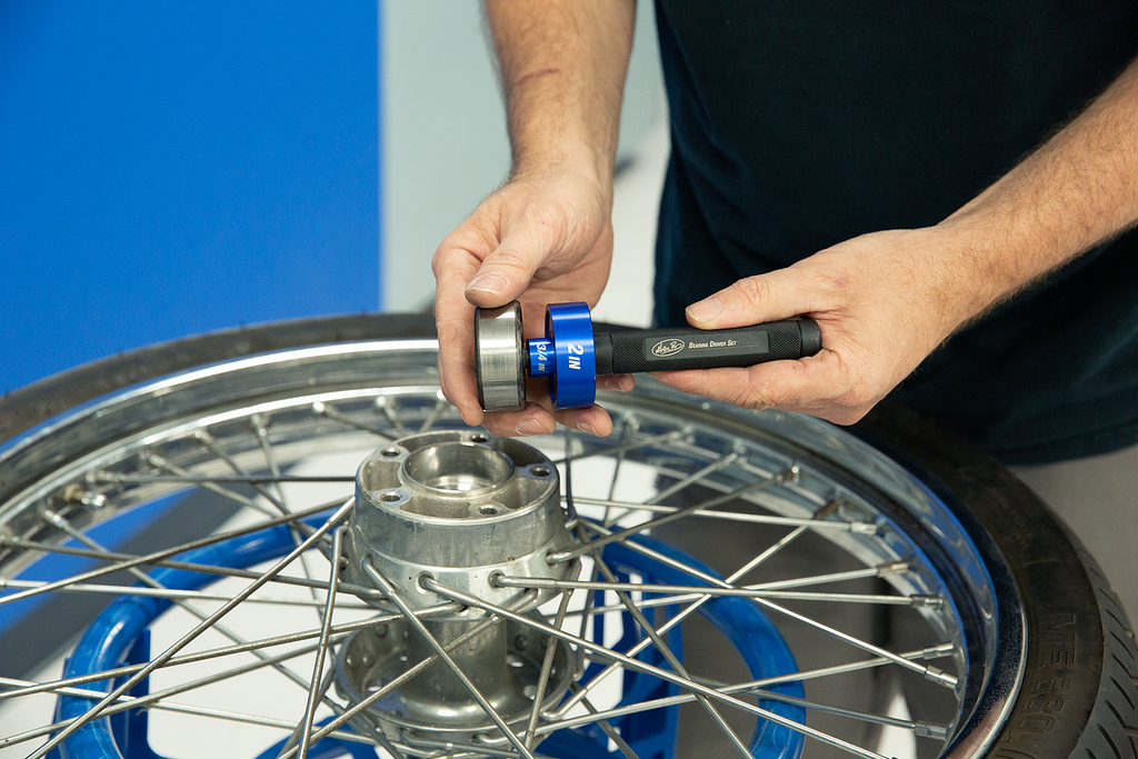 Wheel Bearing Driver For `00 Up Hd Wheels