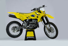 Load image into Gallery viewer, Restyling Kit W/Halo Headlight Yellow Suz Drz400