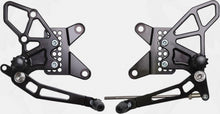 Load image into Gallery viewer, Rear Set Complete Blk Kaw