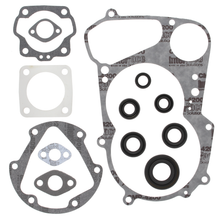 Load image into Gallery viewer, Complete Gasket Set With Oil Seals