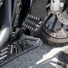 Load image into Gallery viewer, Nl Brake Pedal Black Flt 86 25 Flst 86 17