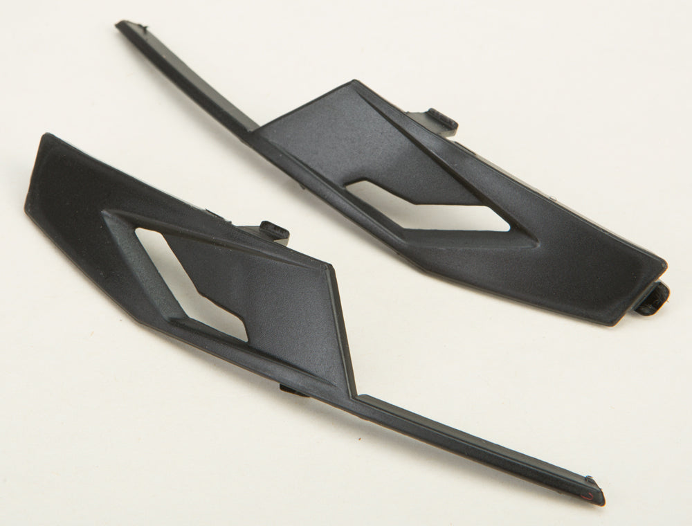 Rear Vents By Led Left/Right Ff 98/Md 01/Of 77