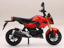 Load image into Gallery viewer, Red Honda Grom replica motorcycle by NEW-RAY in 1:12 scale, detailed accessories for model collection.