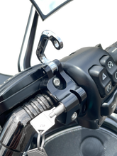 Load image into Gallery viewer, Nl Lock &amp; Perch Black Bt `84 25
