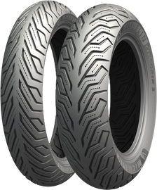Michelin City Grip 2 front/rear motorcycle tire 110/70-12 with reinforced sidewalls and 47S load capacity.