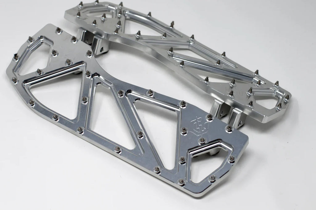CT MX STYLE FLOORBOARDS HARLEY DAVIDSON BAGGERS AND SOFTAILS 84-24 - The Speed Shop Canada