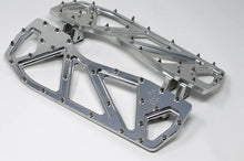 Load image into Gallery viewer, CT MX STYLE FLOORBOARDS HARLEY DAVIDSON BAGGERS AND SOFTAILS 84-24 - The Speed Shop Canada