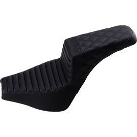 SADDLEMEN STEP UP SEAT BLACK T/R-L/S STITCH 18-23 SOFTAIL M8 FXBB/FXST - The Speed Shop Canada