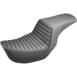 SADDLEMEN STEP UP SEAT BLACK TUCK AND ROLL HARLEY 06-17 DYNA - The Speed Shop Canada